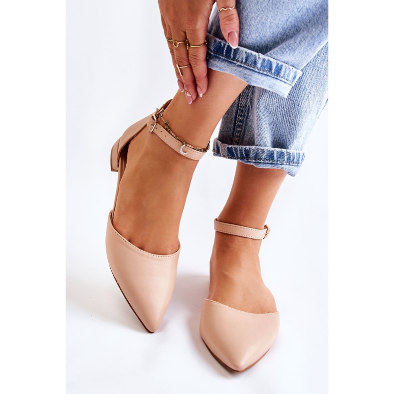 WD1 Naisten nahkaiset ballerinasandaalit Spitz beige Caprise -värissä 1