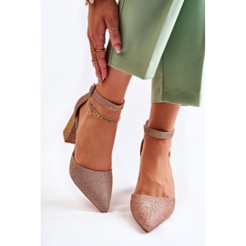 WS1 Kiiltävät pumput baarissa Tumma kulta Amira kultainen 1