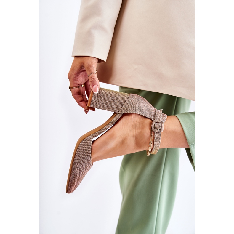 WS1 Kiiltävät pumput baarissa Tumma kulta Amira kultainen 2