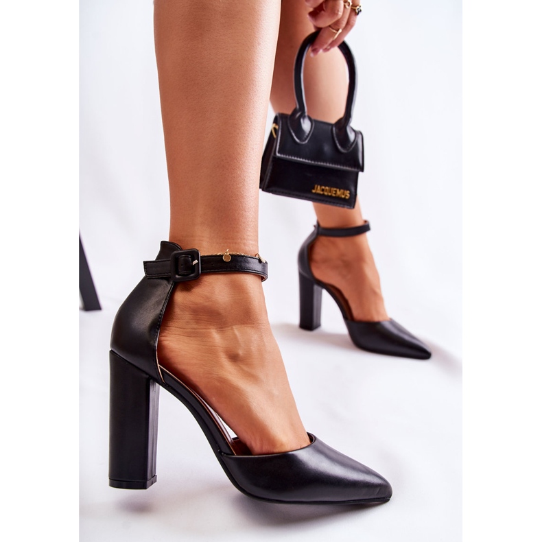 WS1 Nahkapumput korkeakorkoisella mustalla saliralla 2