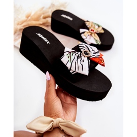 WJ1 Naisten valkoiset Silana Foam Wedge -tossut valkoinen monivärinen 1