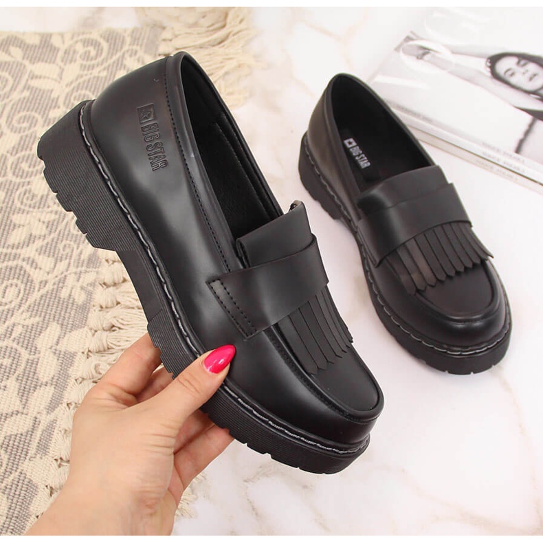 Naisten mustat kengät alustalla hapsuilla Big Star II274100 2