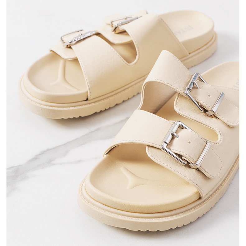 Grayson naisten beige-tossut 1