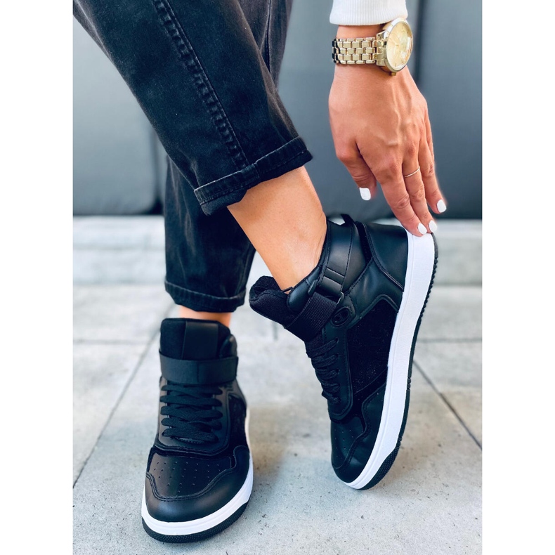 Carlota Mustat korkeat lenkkarit 1