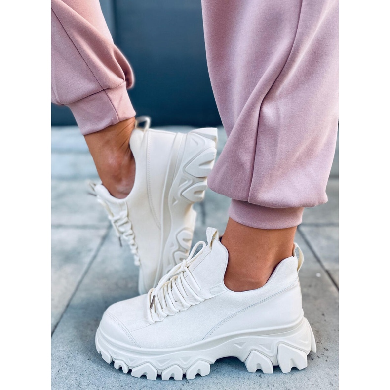 Huggy Beige korkeapohjaiset urheilukengät 1