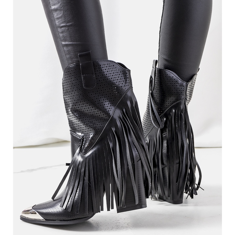 Wandon mustat cowboysaappaat 1