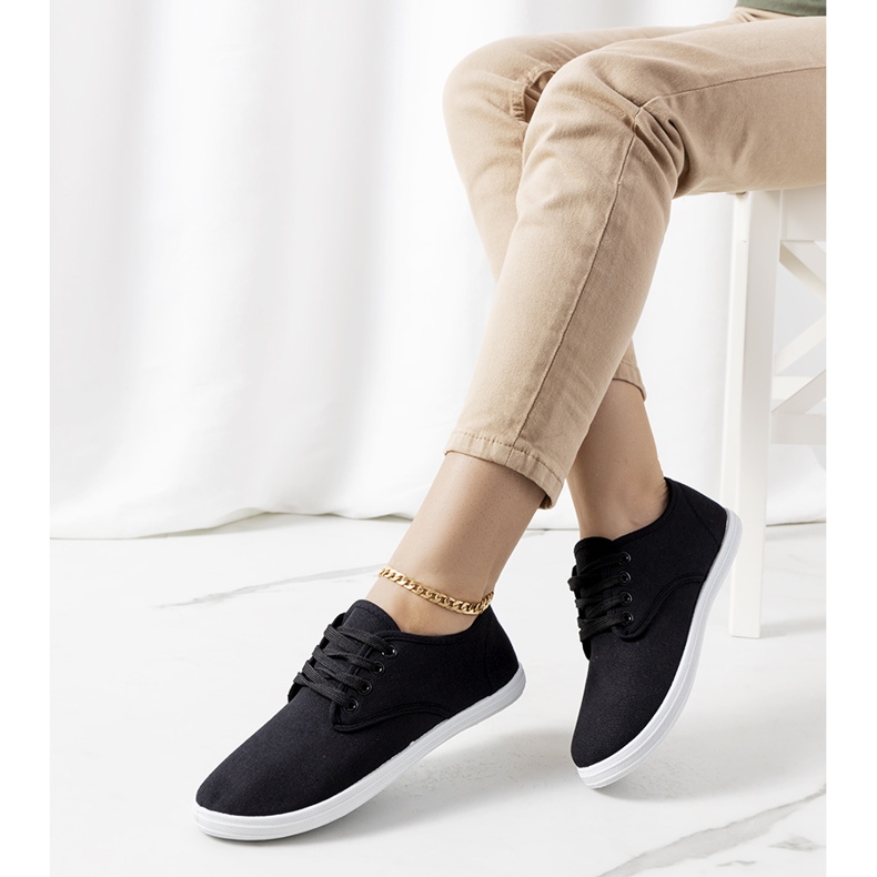 BM Black Wallen tennarit musta 1