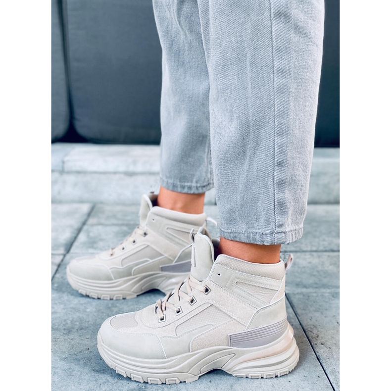 Diana Beige korkeat lenkkarit 1