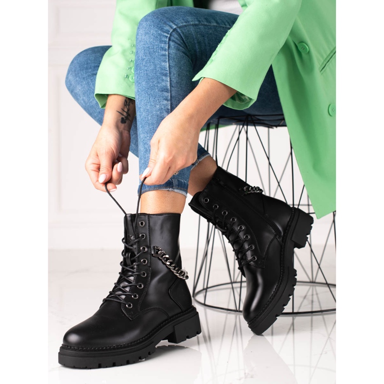 Naisten mustat laukut, joissa Shelovet-ketju paksulla alustalla 1