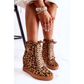 Naisten lenkkarit Lu Boo Gold Chain Suede Leopard Monica beige ruskea 1