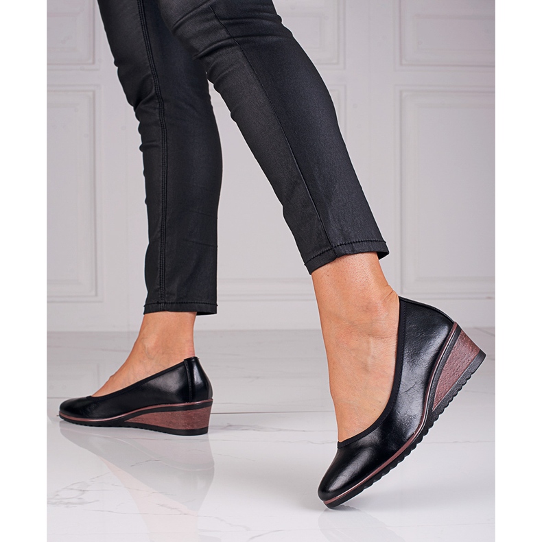 W. Potockin mustat kiilapumput 1