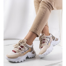 Amarillon beigenväriset tennarit kultainen 1