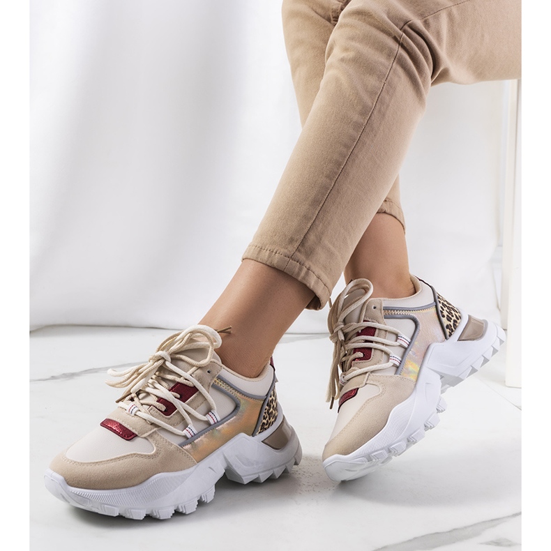 Amarillon beigenväriset tennarit kultainen 1