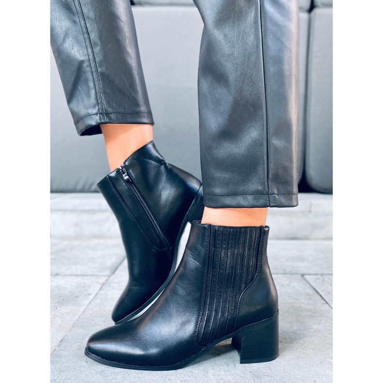 Tama Mustat korkokengät 1