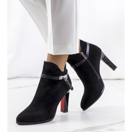 Mustat Deshi-korkokengät 1