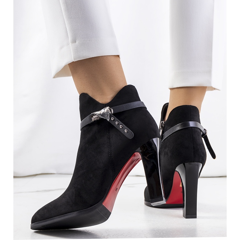 Mustat Deshi-korkokengät 2