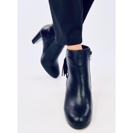 Zonda mustat korkokengät 1