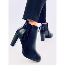 Zonda mustat korkokengät 2