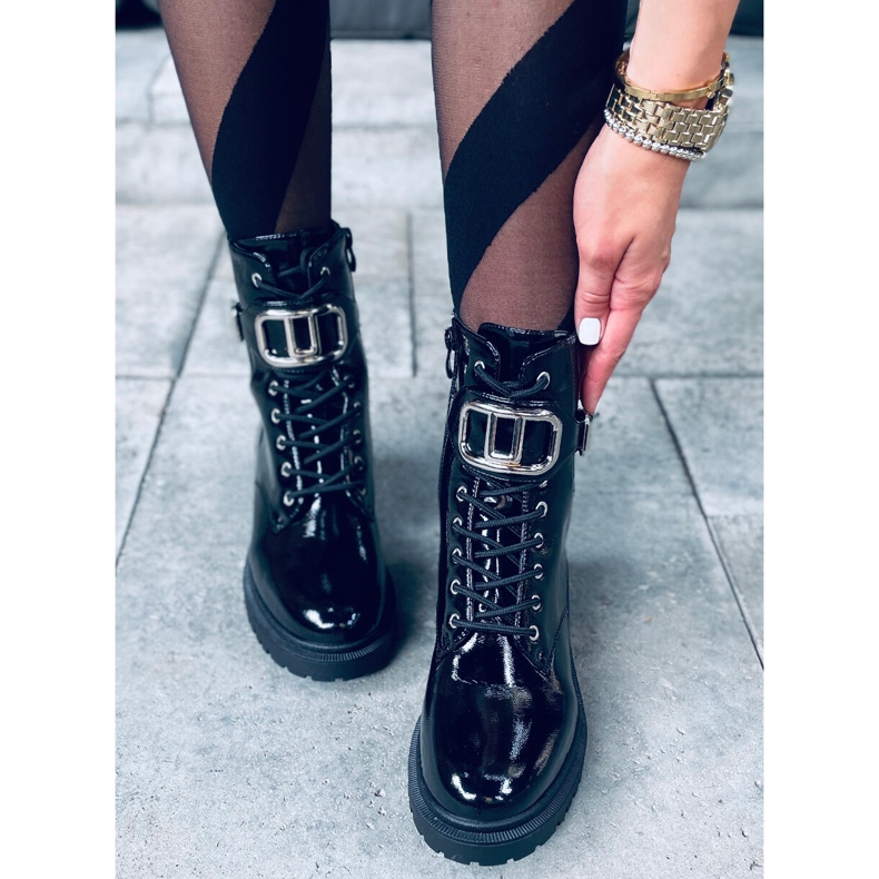 Lakatut saappaat Mila PATENT (MUSTA) 2