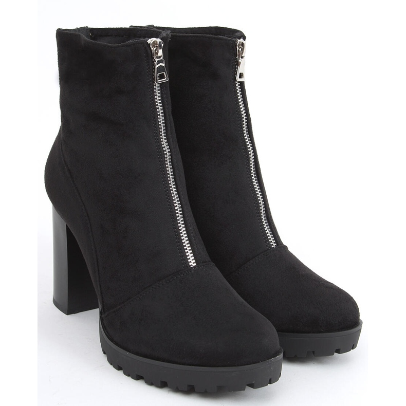 Andrea Mustat korkokengät 1