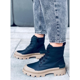 Toma Black vaelluskengät musta 2