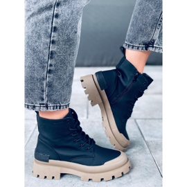 Toma Black vaelluskengät musta 1