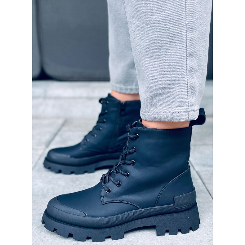 Arlen Black vaelluskengät musta 2