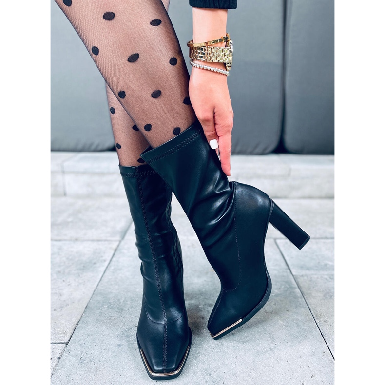 Luna Musta korkokengät 1