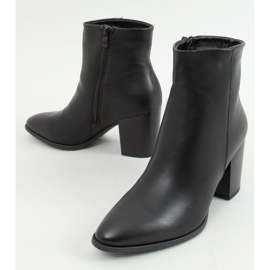 Vegas Mustat korkokengät 1