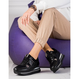 Mustat naisten lenkkarit Shelovet-kiilassa 1