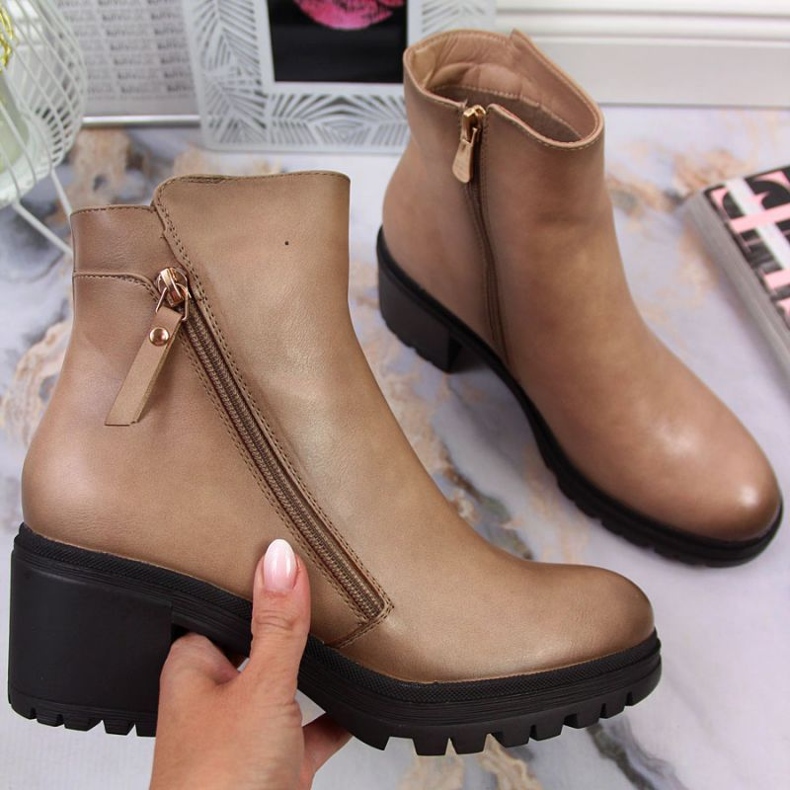 Vinceza W JAN139B beigenväriset saappaat 1