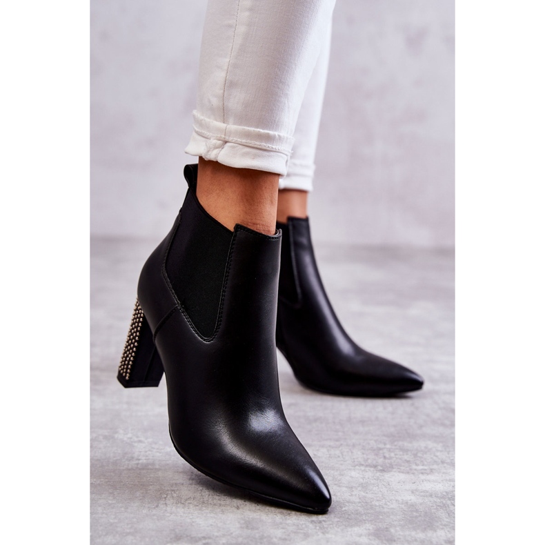 PG1 Tyylikkäät mustat Elinor-saappaat pylvään varrella 2