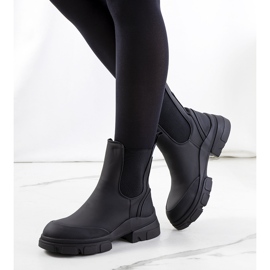 BM Carlos mustat saappaat 1