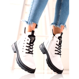 Valkoiset eristetyt saappaat Filippo DBT3063 / 21 WH valkoinen 2