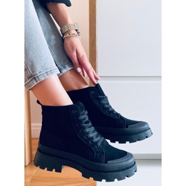 PA1 Baghra Mustat vaelluslenkkarit 1