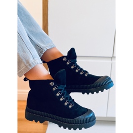 PA1 Malyen Mustat vaelluslenkkarit 1