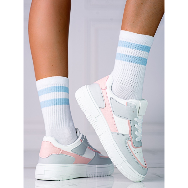 Naisten nauhalliset tennarit Shelovet-alustalla ekologisesta nahasta valkoisen ja harmaan vaaleanpunaisena valkoinen monivärinen 1