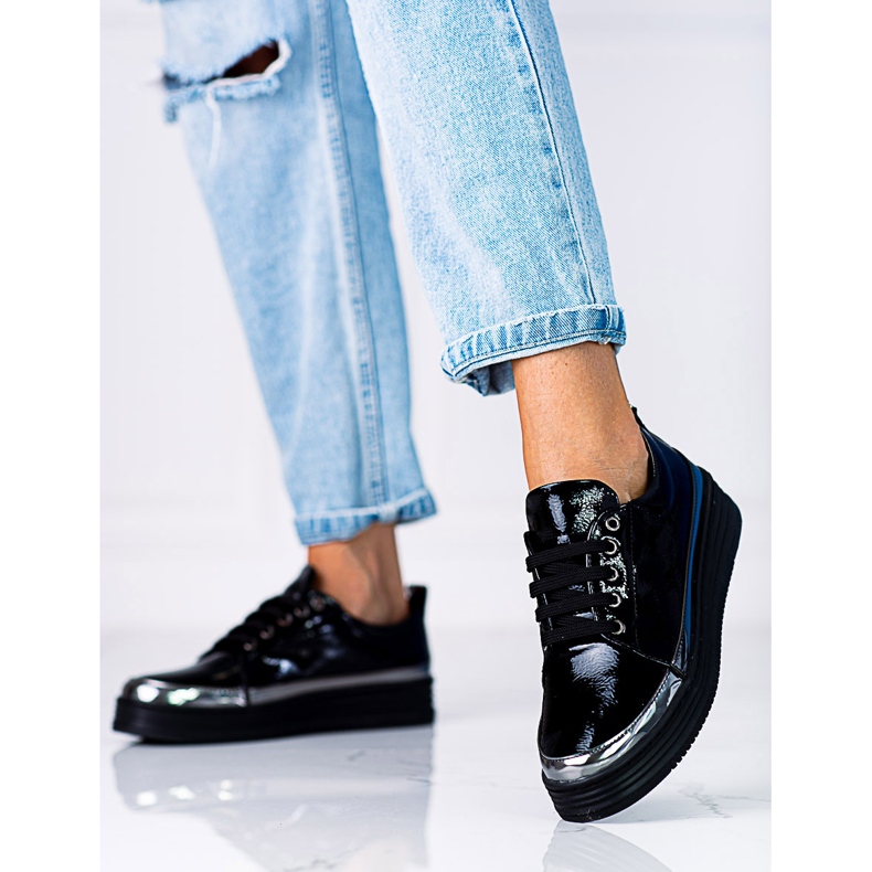 W. Potocki Shelovet naisten tennarit lakatusta ekologisesta nahasta musta 1