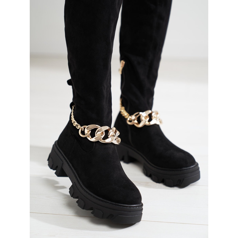 Mustat naisten saappaat paksussa Shelovet-pohjassa, joka on valmistettu ekologisesta mokkasta 1