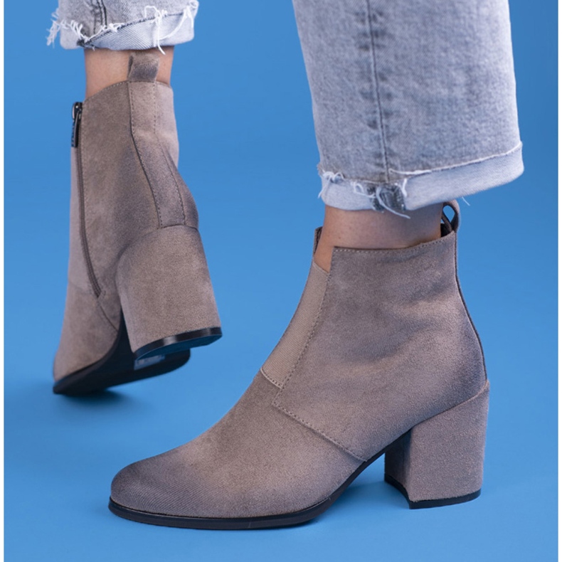 Naisten beige-nilkkurit, joissa Shelovet-resori 1