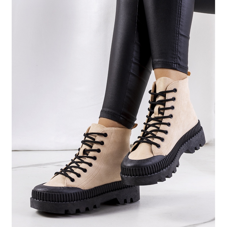 Avenis beige-lenkkarit 1