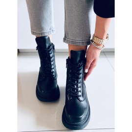 Edvin Black korkeapohjaiset nilkkurit musta 2