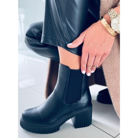 Janet Black korkokengät musta 2