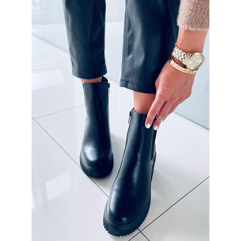 Janet Black korkokengät musta 1