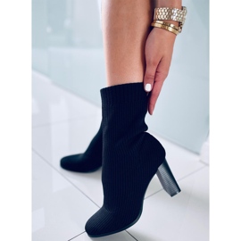 Hermione Mustat korkokengät 1