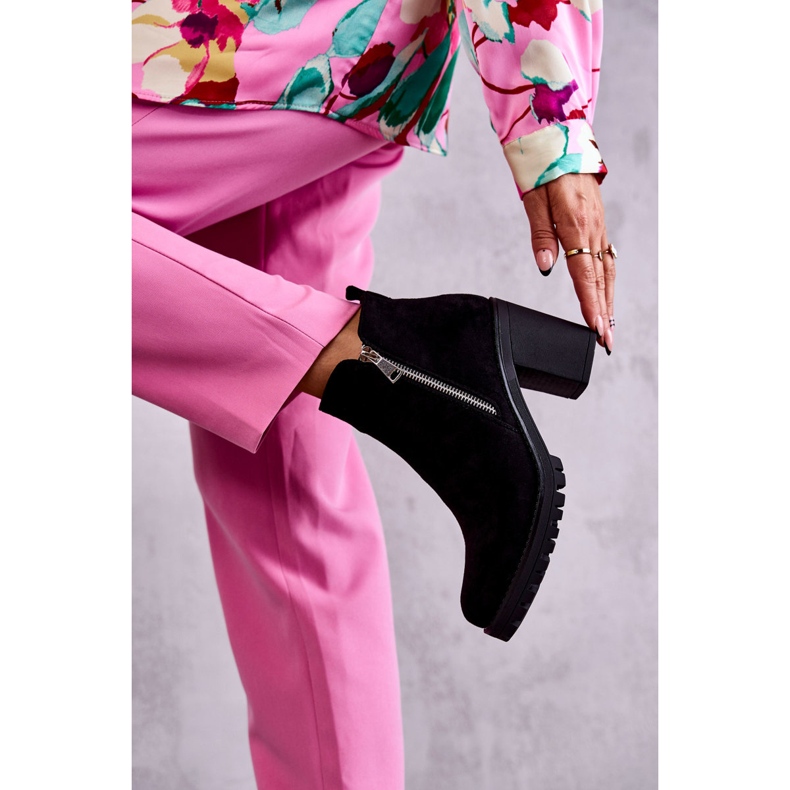 Mokkasaappaat korkokengillä, joissa vetoketju Musta Sevione 2