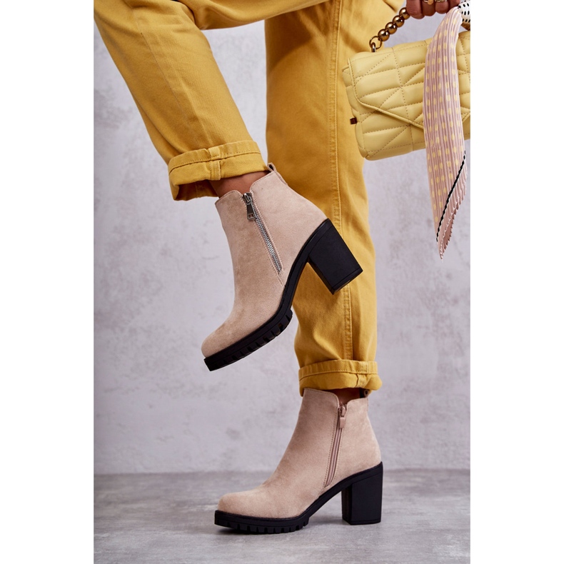 PG1 Mokkasaappaat korkokengillä vetoketjulla Vaaleanbeige Sevione 2