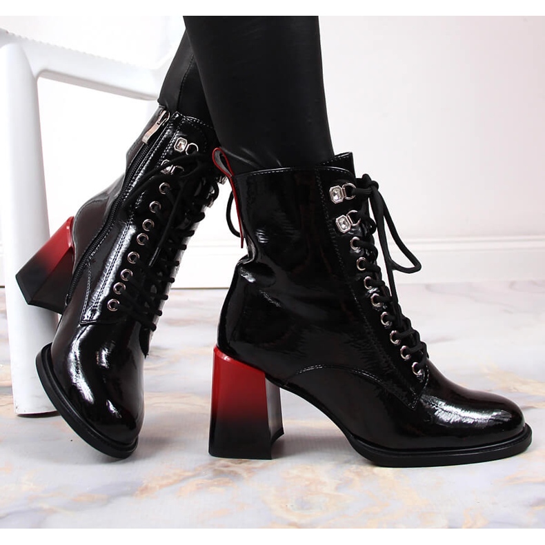 S.Barski Mustat eristetyt mustat S. Barskin saappaat 1