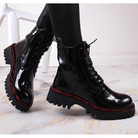 S.Barski Mustat eristetyt kiiltonahkaiset saappaat S. Barskilta 1