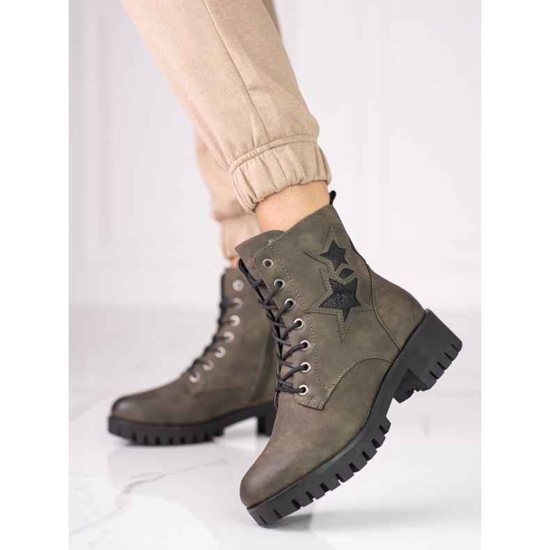 Shelovet naistyöläisiä matalassa virassa vihreä 1